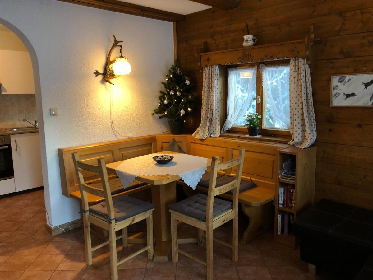Ferienhaus Veronika Mit 2000Qm Garten Und Bergblick Unterammergau Exterior photo